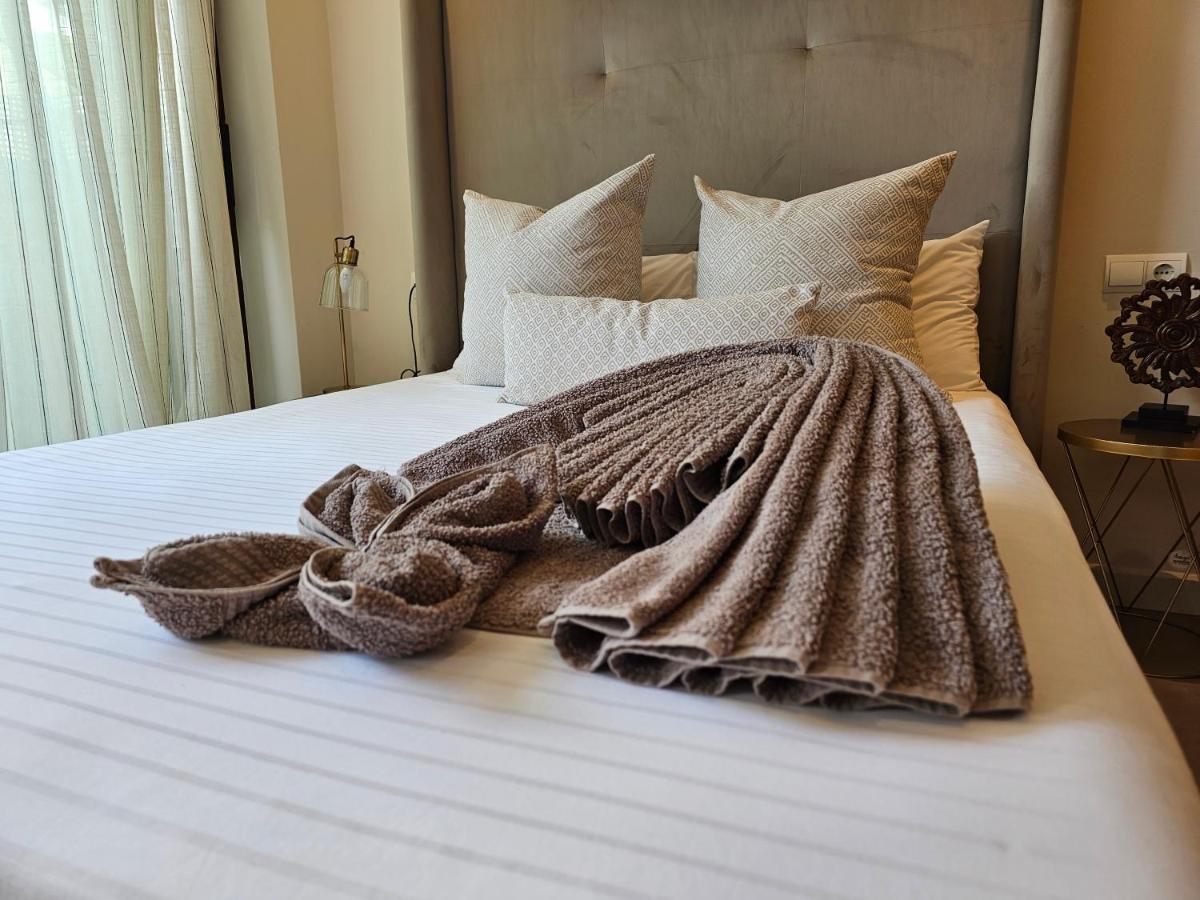Nogalera Quintessence Apartment With Private Parking By Namaste Elite Torremolinos Exterior foto